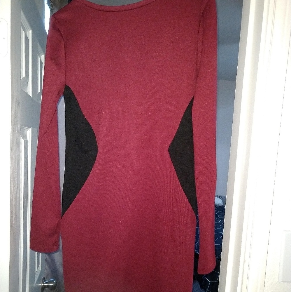 Long sleeve bodycon midi dress